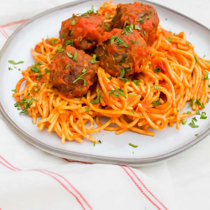 air-fryer-spaghetti-meatballs-air-fryer-eats