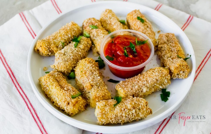 Air Fryer Mozzarella Sticks