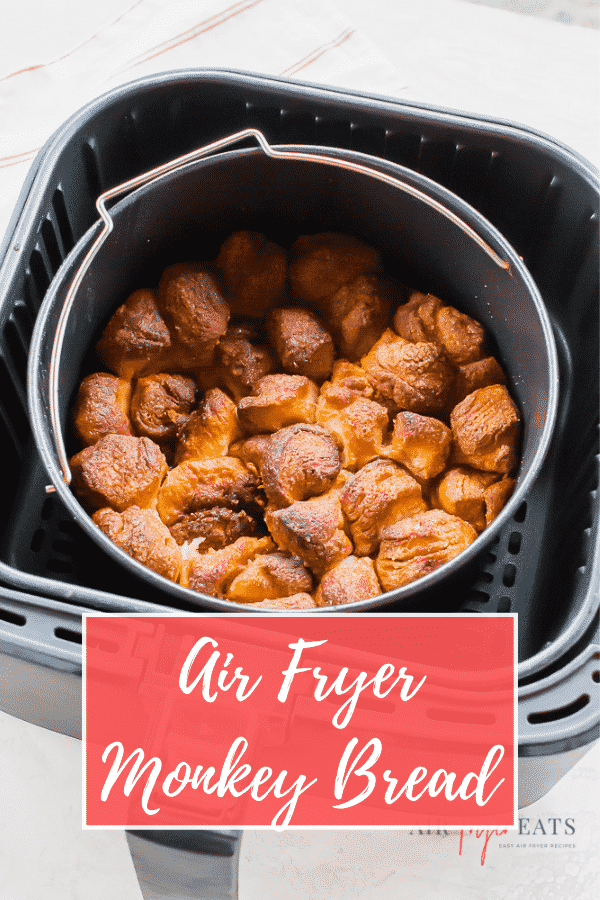 Air Fryer Monkey Bread is the perfect sweet #breakfast treat in a snap! Crunchy on the outside and soft on the inside, it's the best way to start the weekend or a family holiday. #monkeybread #holidays via @vegetarianmamma