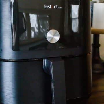 up close picture of the instant vortex air fryer