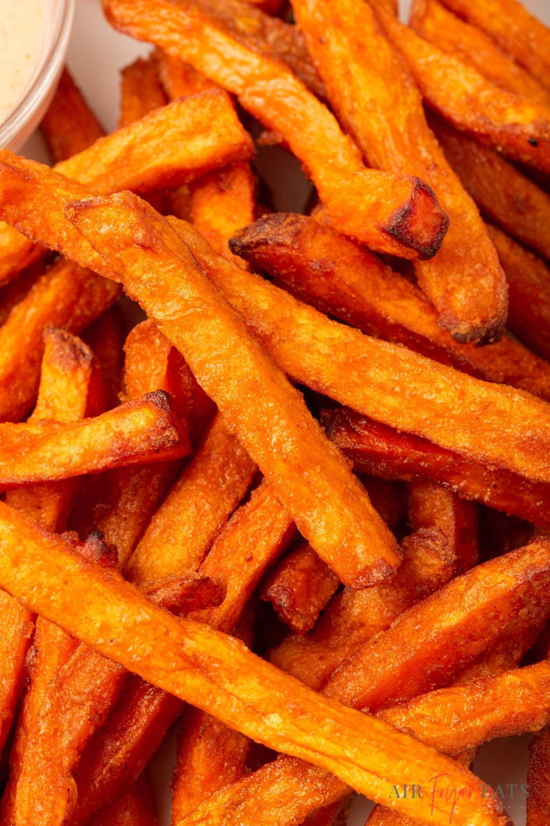 closeup view of air fryer frozen sweet potato fries