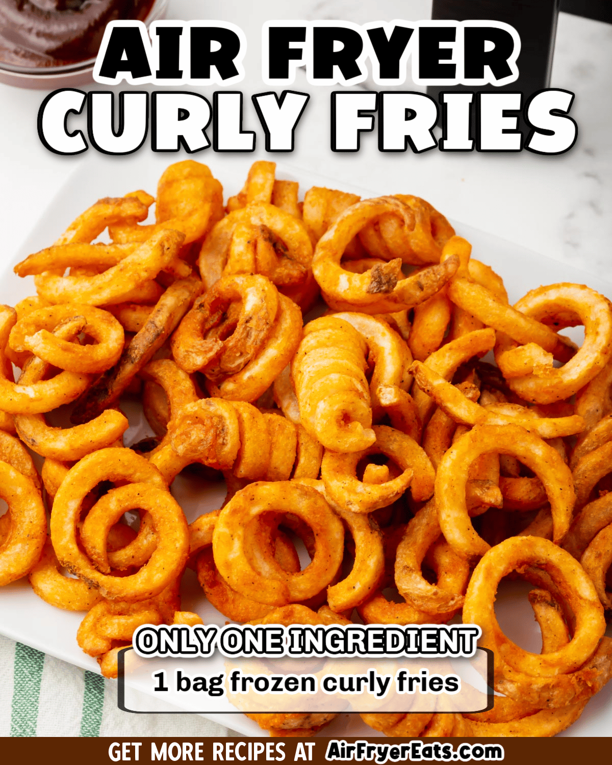 Frozen Curly Fries in the Air Fryer are going to be your new favorite thing! They are so simple to make with these easy air fryer curly fries instructions. via @vegetarianmamma