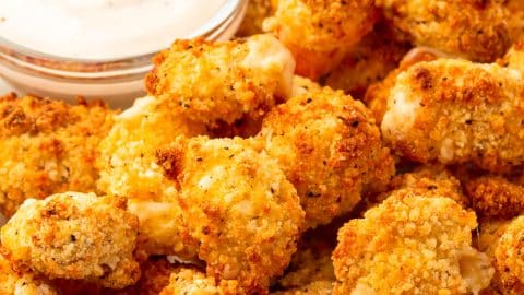 https://airfryereats.com/wp-content/uploads/2023/01/Air-Fryer-Cheese-Curds-Featured-Image-1-480x270.jpg