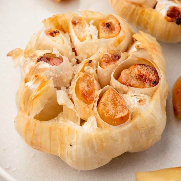 Roasted Garlic in The Air Fryer
